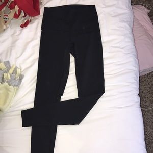 Lululemon Wunder Under High-Rise Black Size 6